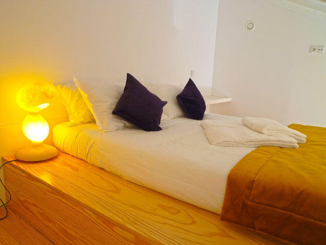 Guimaraes Studios Lounge Room photo
